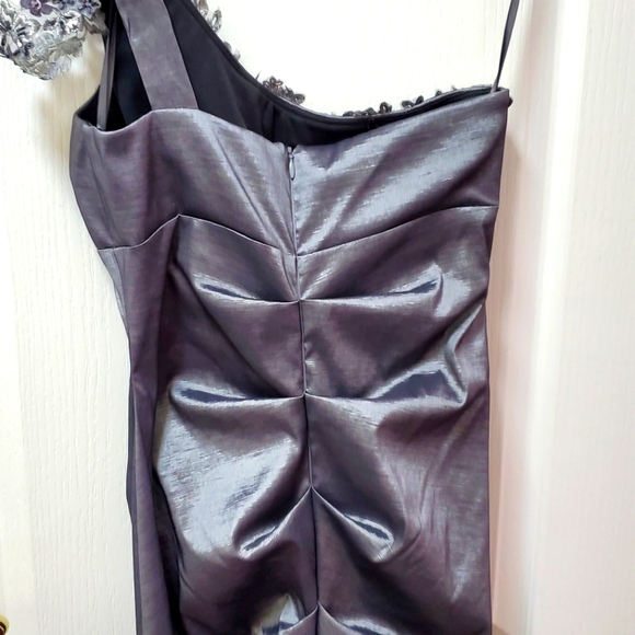 Cache Silver Long Evening Gown in Size 8 - Picture 8 of 9